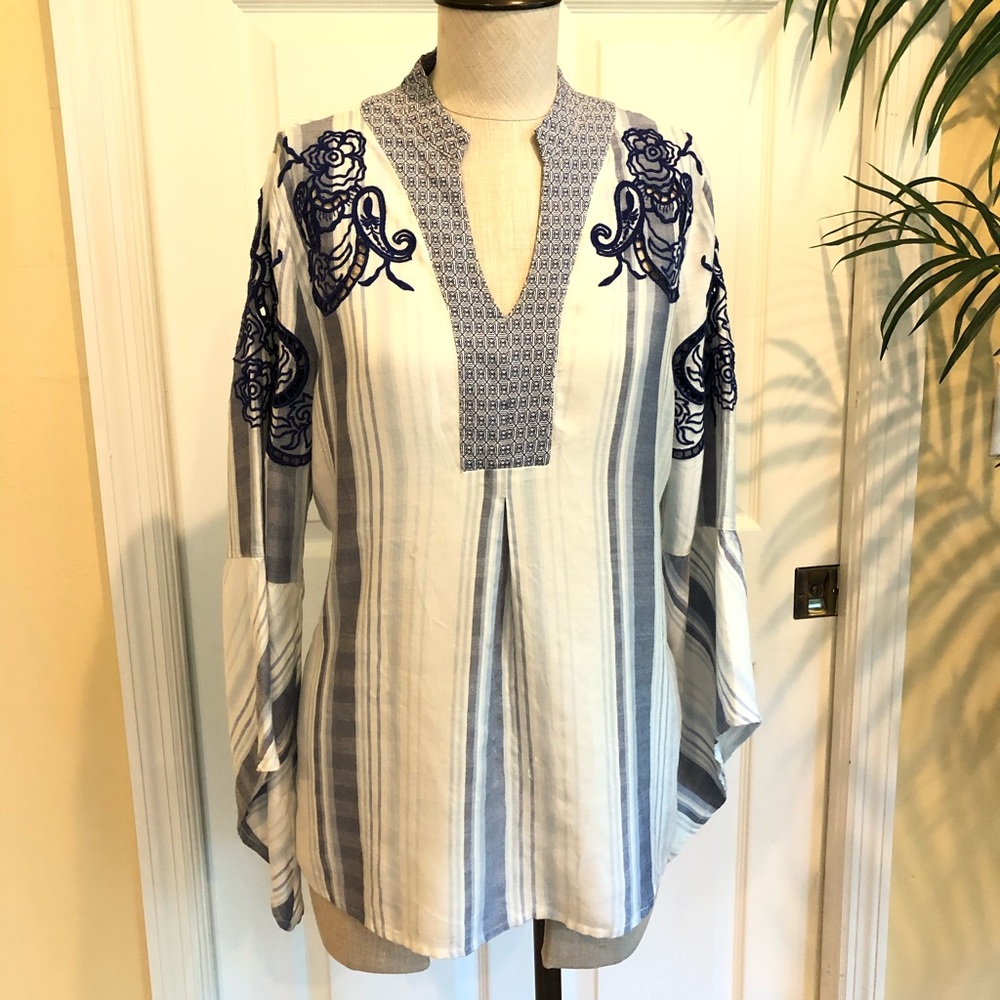 NWOT striped shirt w embroidered filigree detail